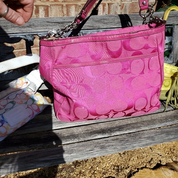 Coach - Picture 7 of 8